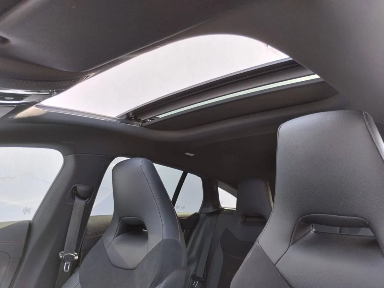 Mercedes Classe CLA 180d Shooting Brake AMG Advanced Plus 6