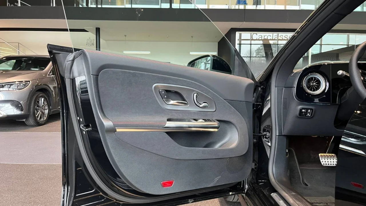 Mercedes Classe CLA 250+ AMG 3