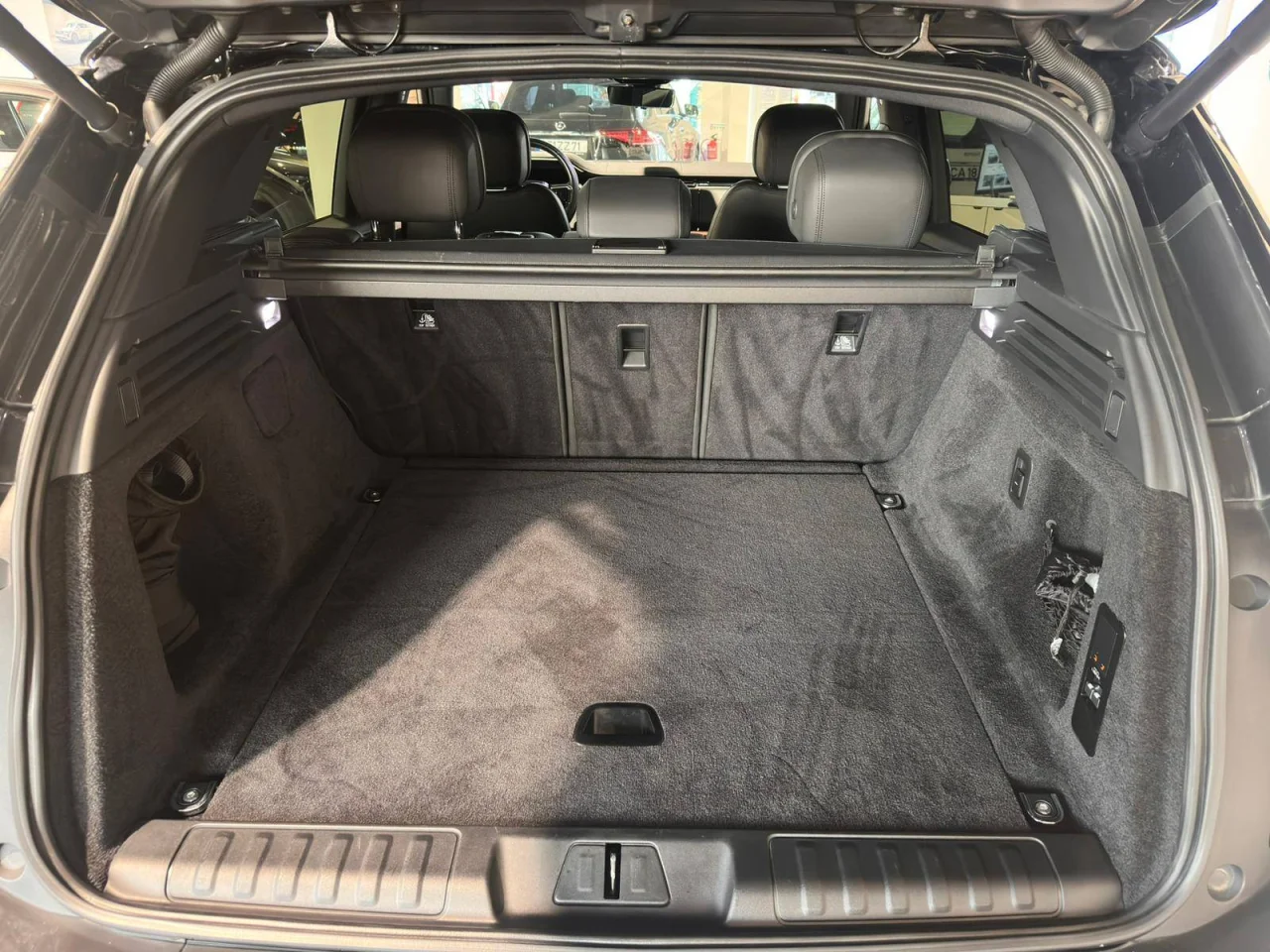 Land Rover Range Rover Sport 3.0 D SE 7