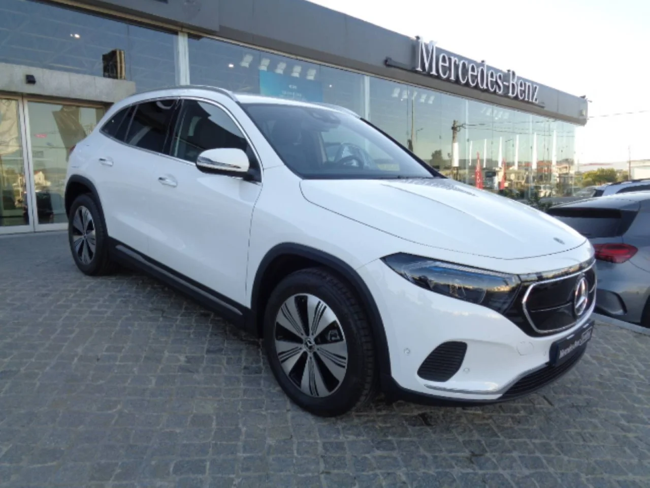 Mercedes Classe EQA 250+ Progressive 9
