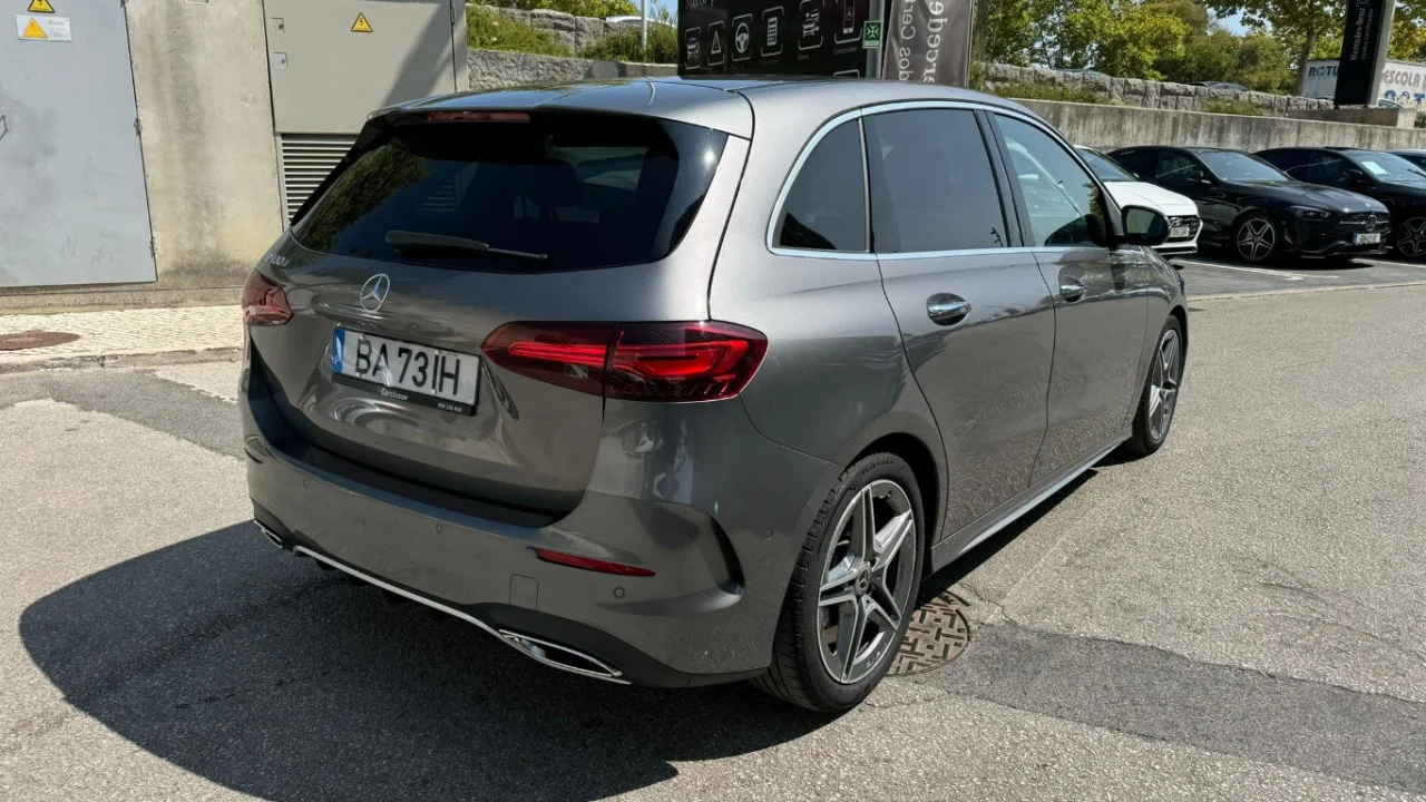 Mercedes Classe B 180d AMG 9