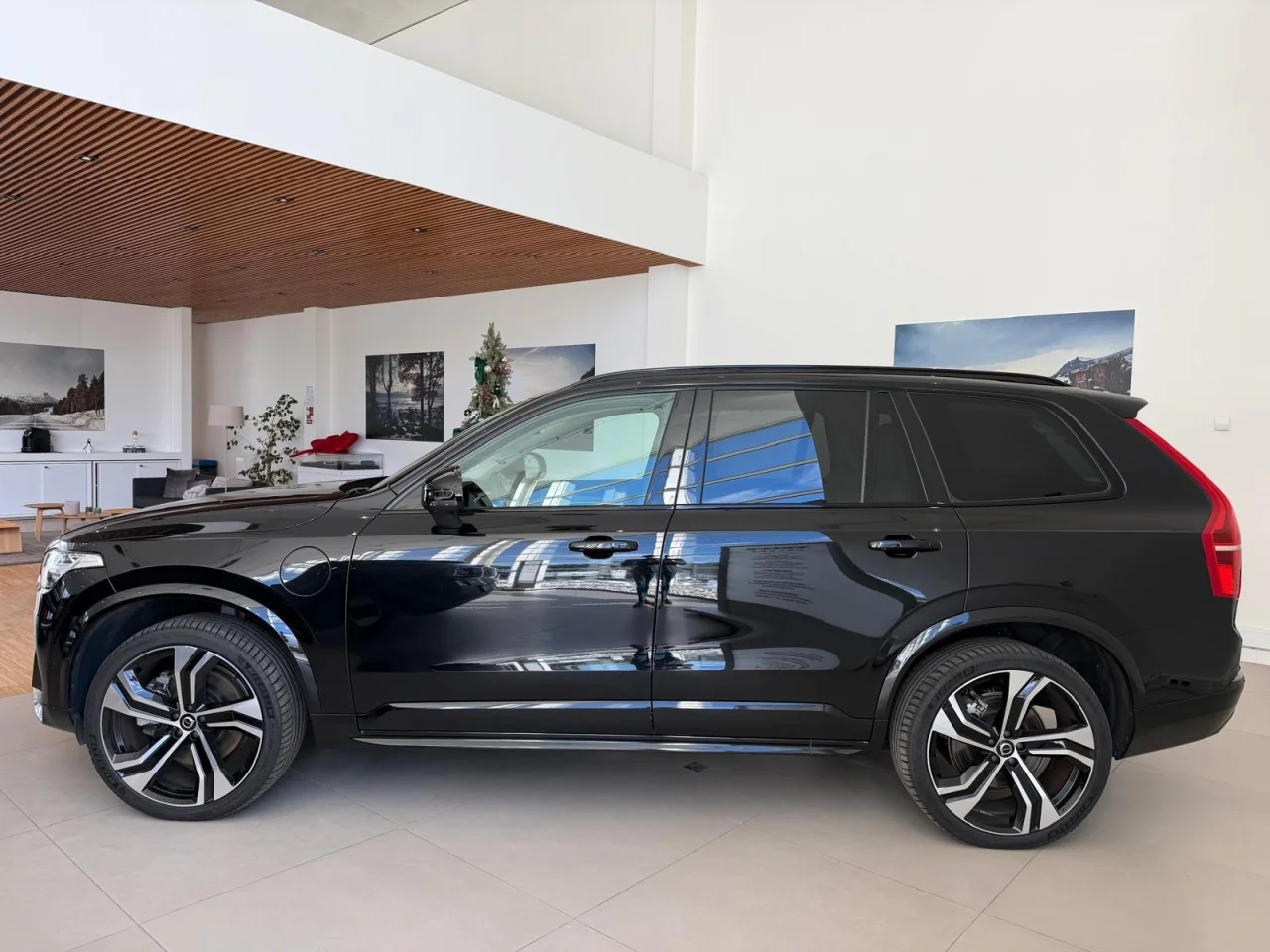 Volvo XC90 T8  Plus Dark 7 Lugares 4