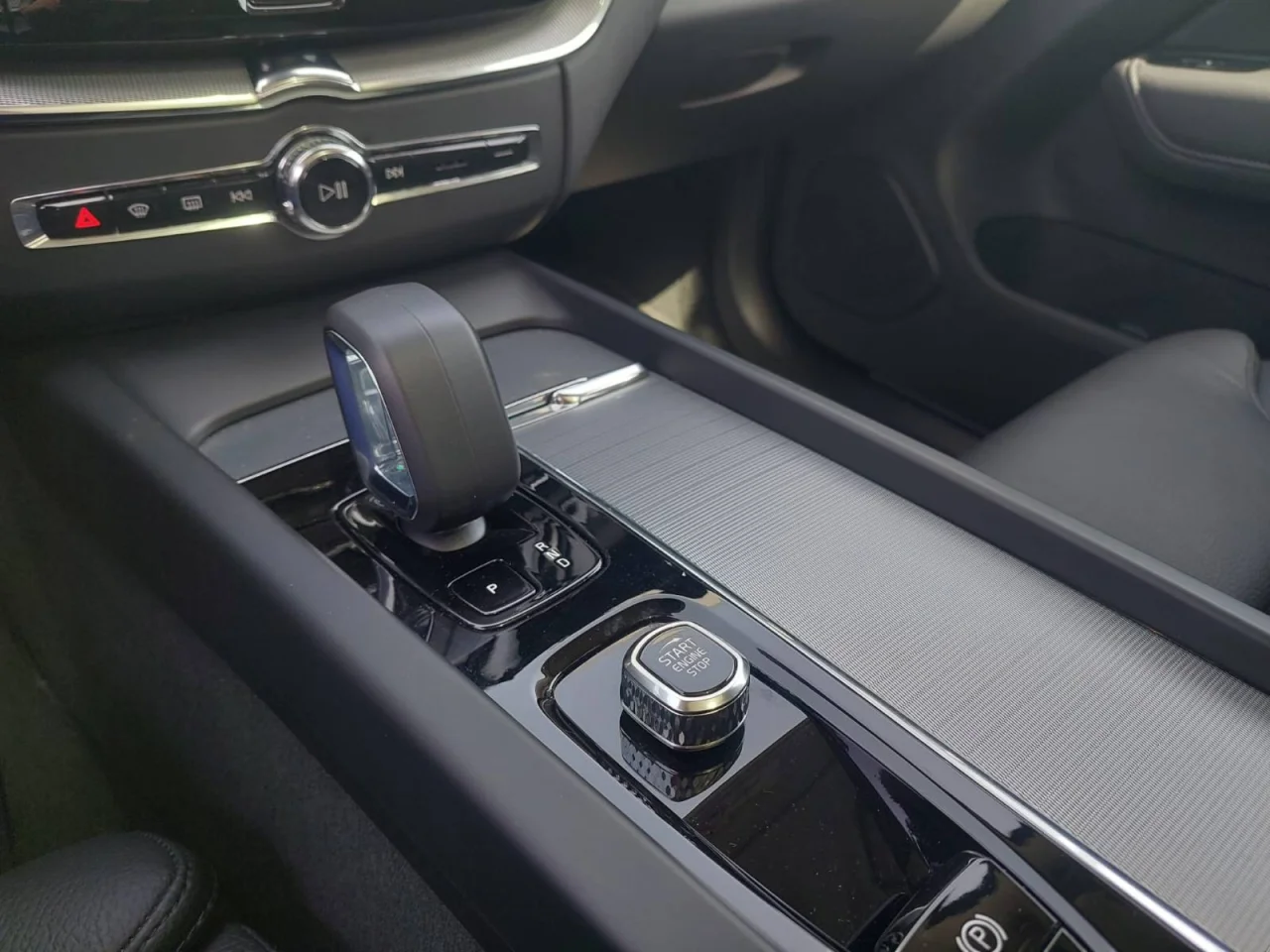 Volvo XC60 T6 350cv PHEV Plus Bright 5