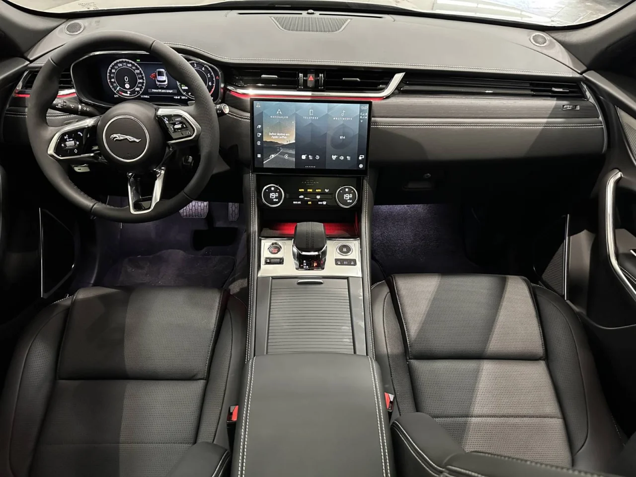 Jaguar F-Pace P 400e PHEV R-Dynamic S 1