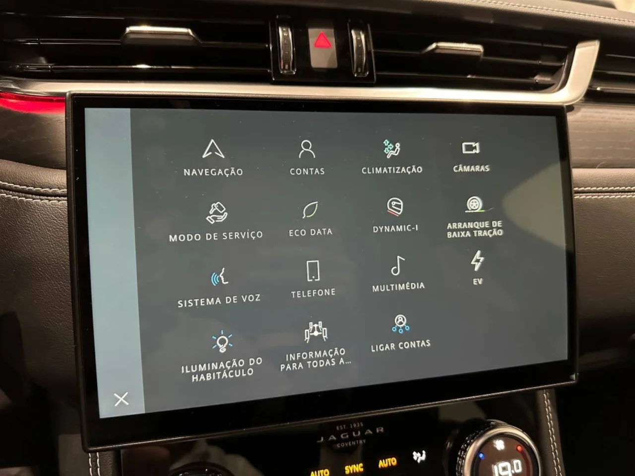 Jaguar F-Pace P 400e PHEV R-Dynamic S 9