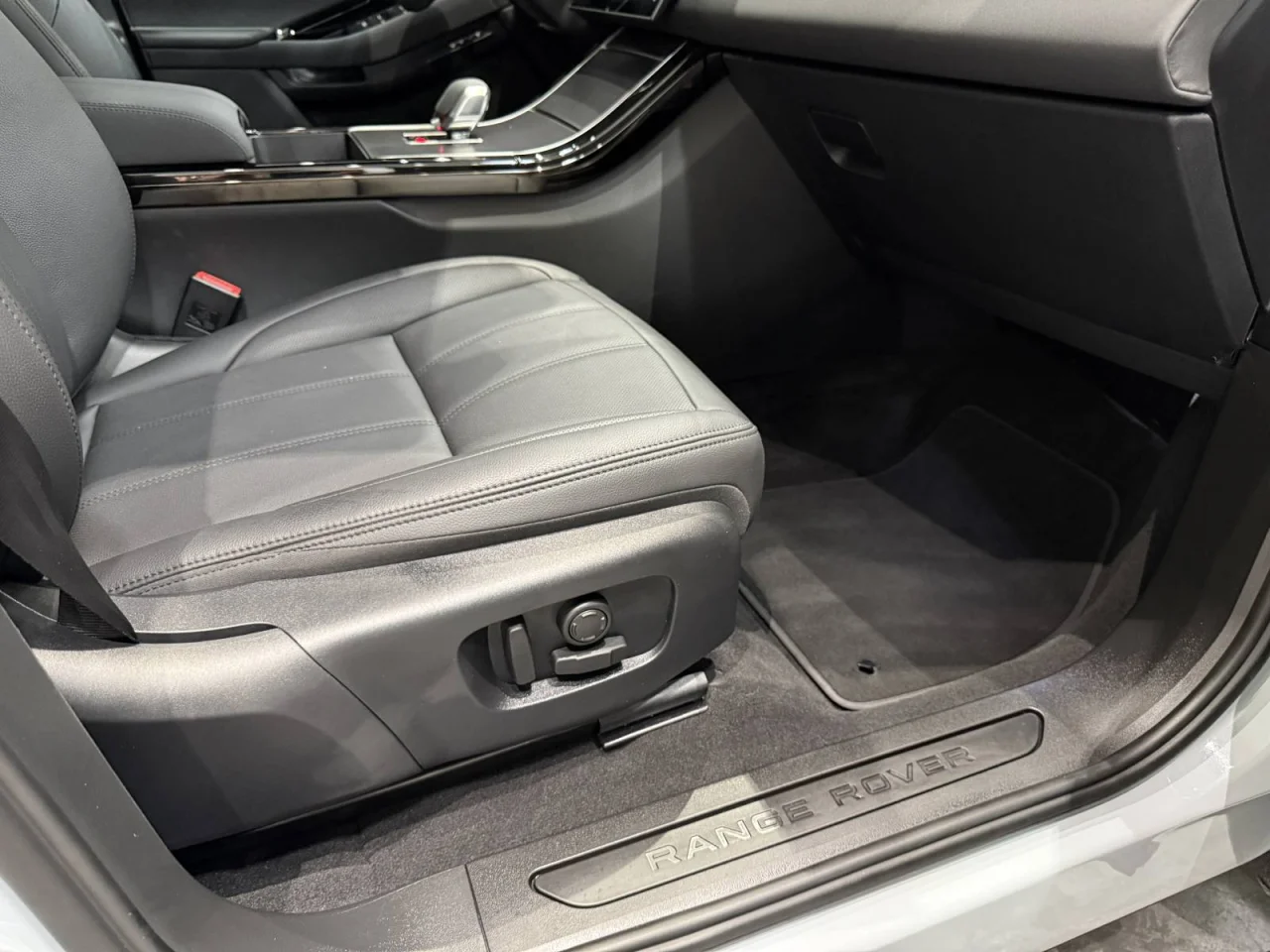 Land Rover Range Rover Evoque P 269e S 4