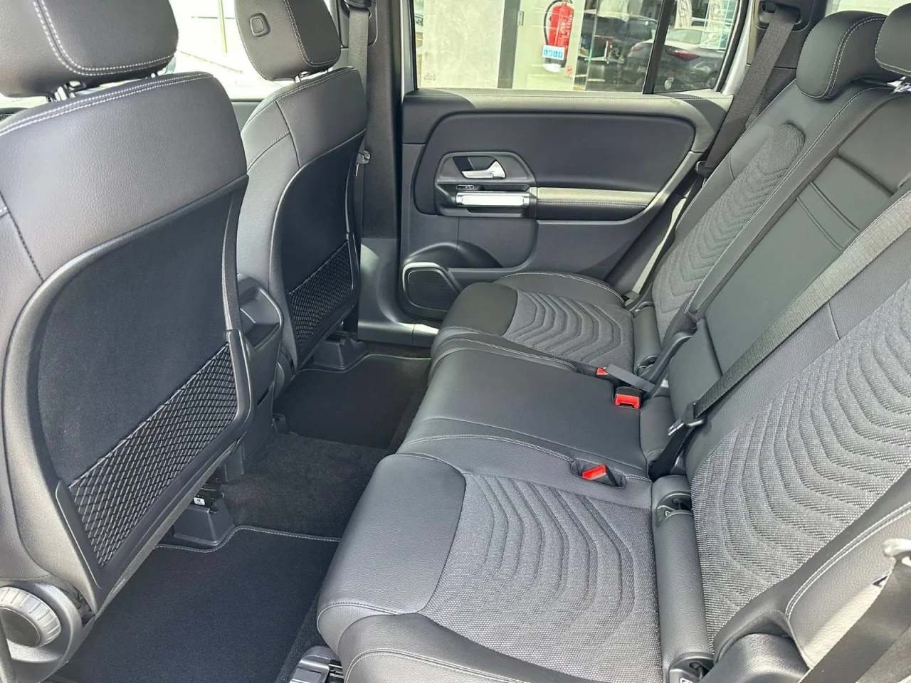 Mercedes Classe GLB 180d Progressive Advanced - 7 Lugares 4