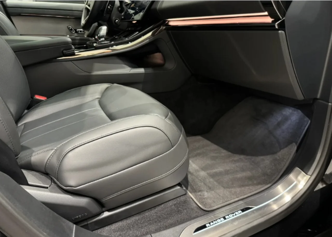Land Rover Range Rover Sport 3.0 P440 e Dynamic SE 3