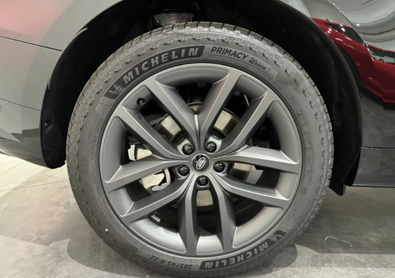 Land Rover Range Rover Sport 3.0 P440 e Dynamic SE 10