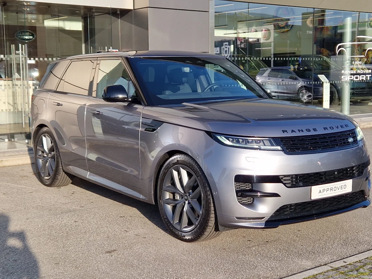 Land Rover Range Rover Sport 3.0 P 460 e PHEV Dynamic SE 9
