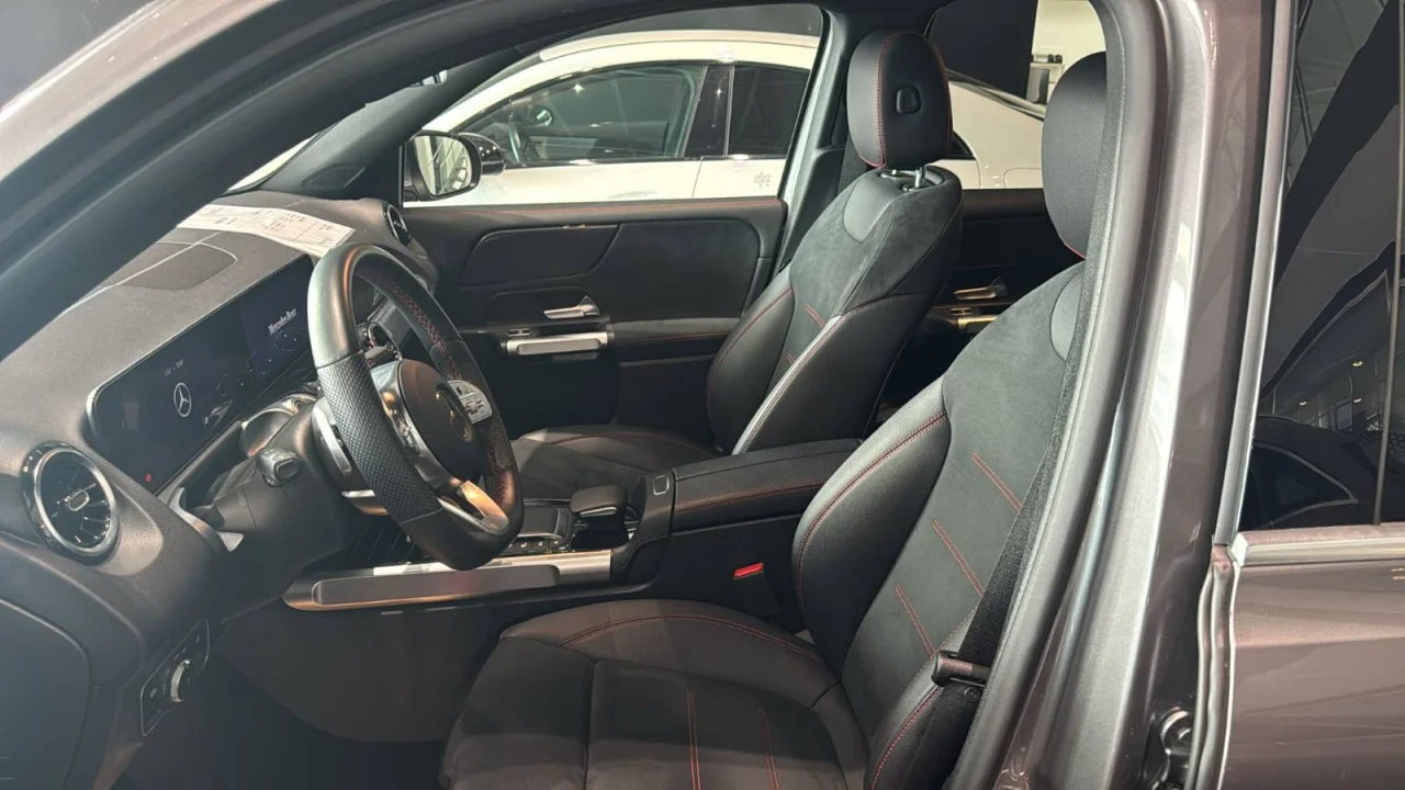 Mercedes Classe GLB 180d AMG - 7 Lugares 2