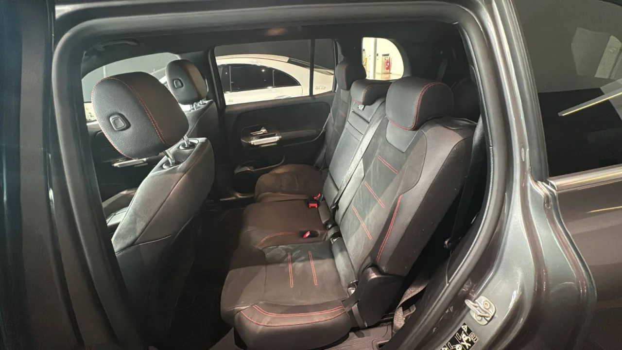 Mercedes Classe GLB 180d AMG - 7 Lugares 3