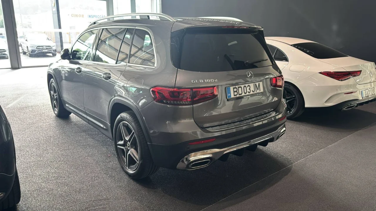 Mercedes Classe GLB 180d AMG - 7 Lugares 6