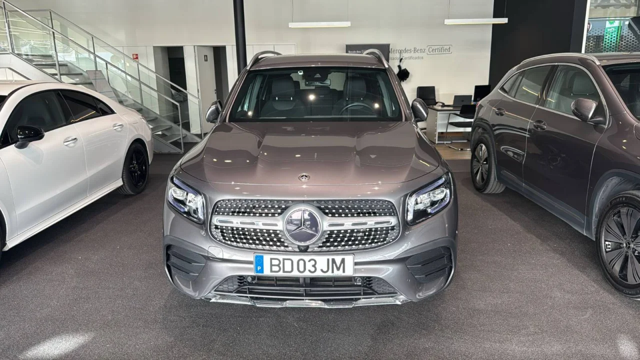 Mercedes Classe GLB 180d AMG - 7 Lugares 8