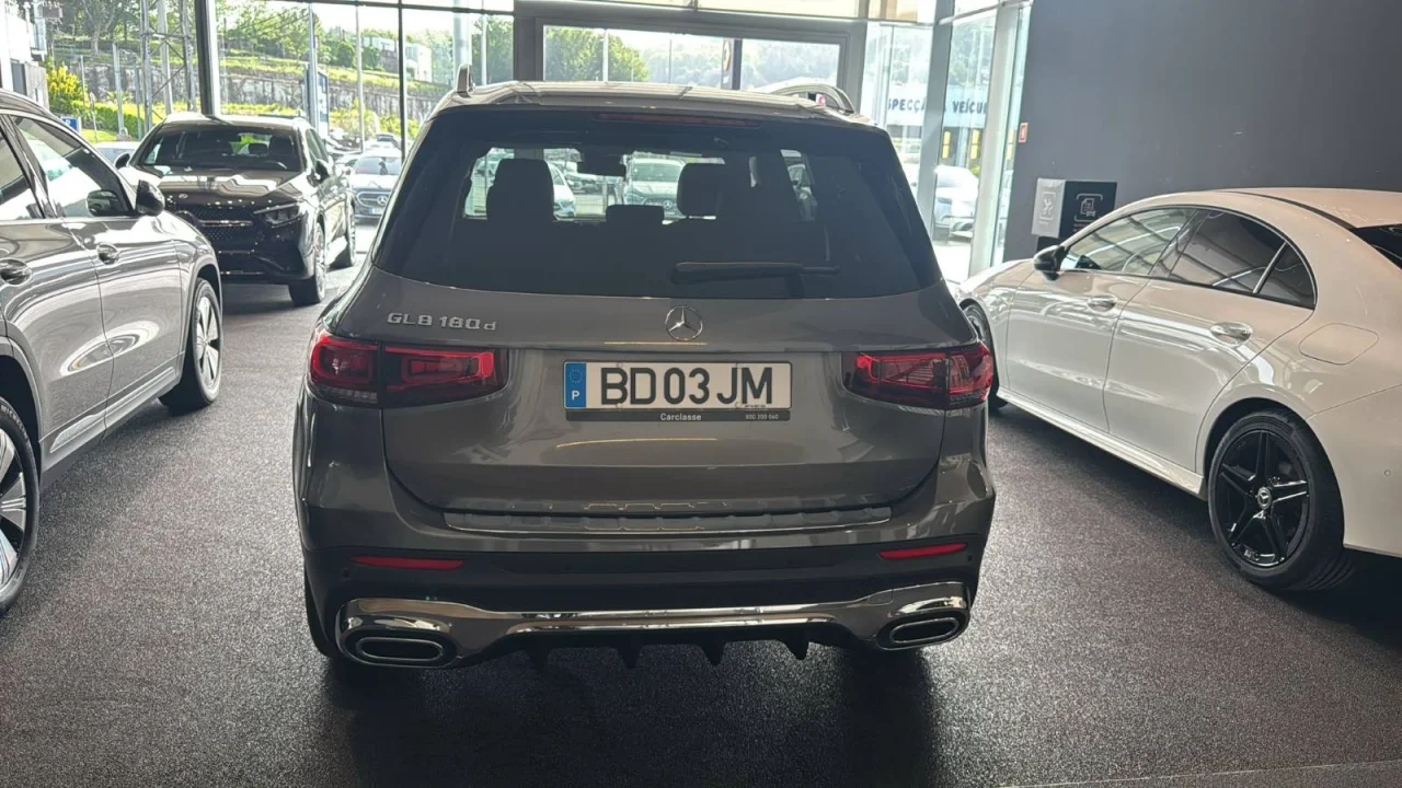 Mercedes Classe GLB 180d AMG - 7 Lugares 9
