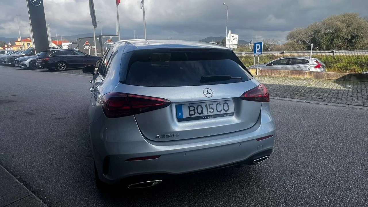Mercedes Classe A 250e AMG Premium 8