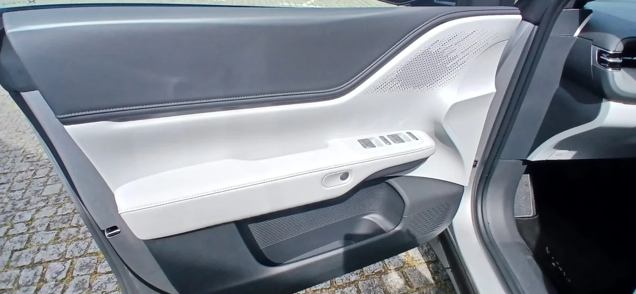 Xpeng	G6 MY 25	RWD LONG RANGE 80,8 Kwh 7