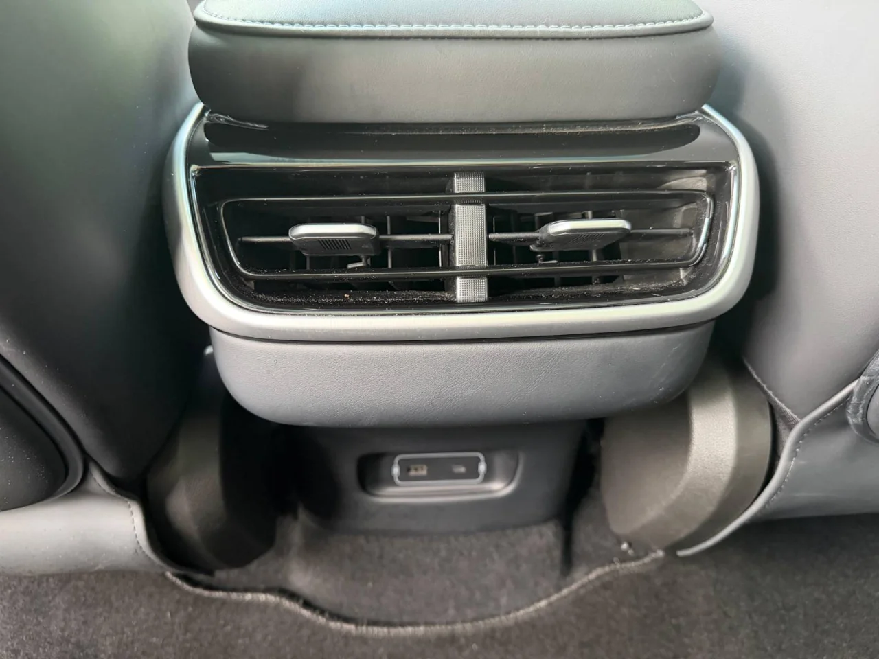 Xpeng	G9 RWD Long Range 98kWh - Pack Premium 8