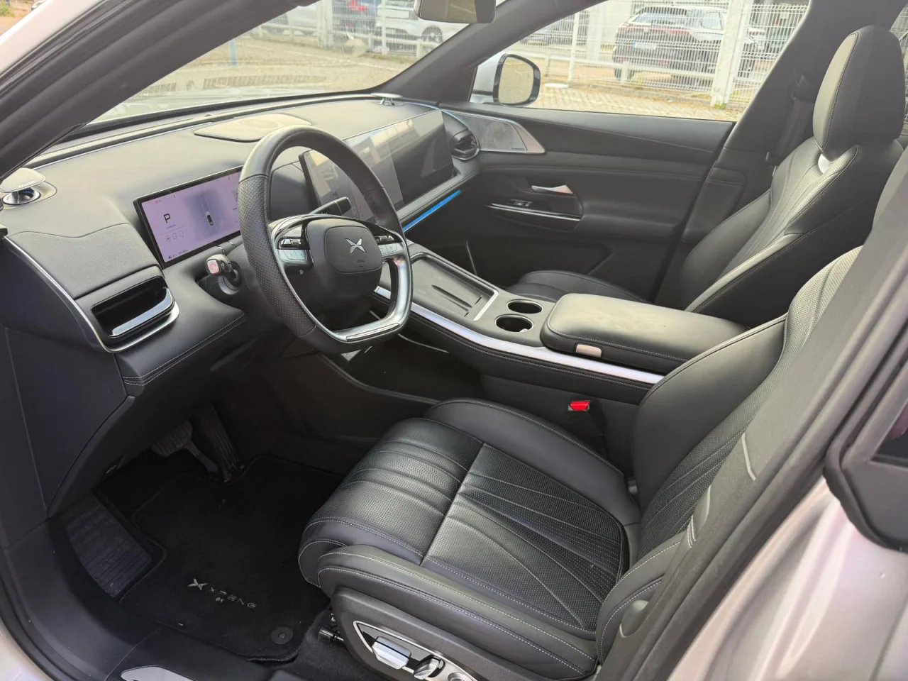 Xpeng	G9 RWD Long Range 98kWh - Pack Premium 1