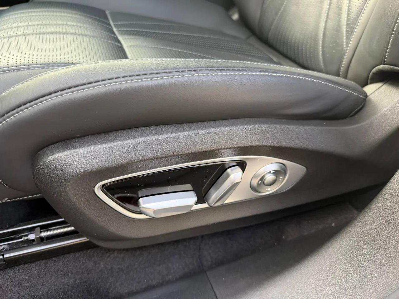 Xpeng	G9 RWD Long Range 98kWh - Pack Premium 4