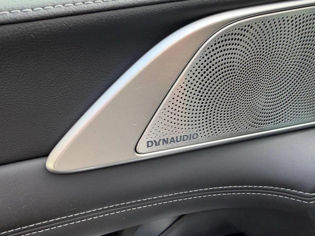 Xpeng	G9 RWD Long Range 98kWh - Pack Premium 15