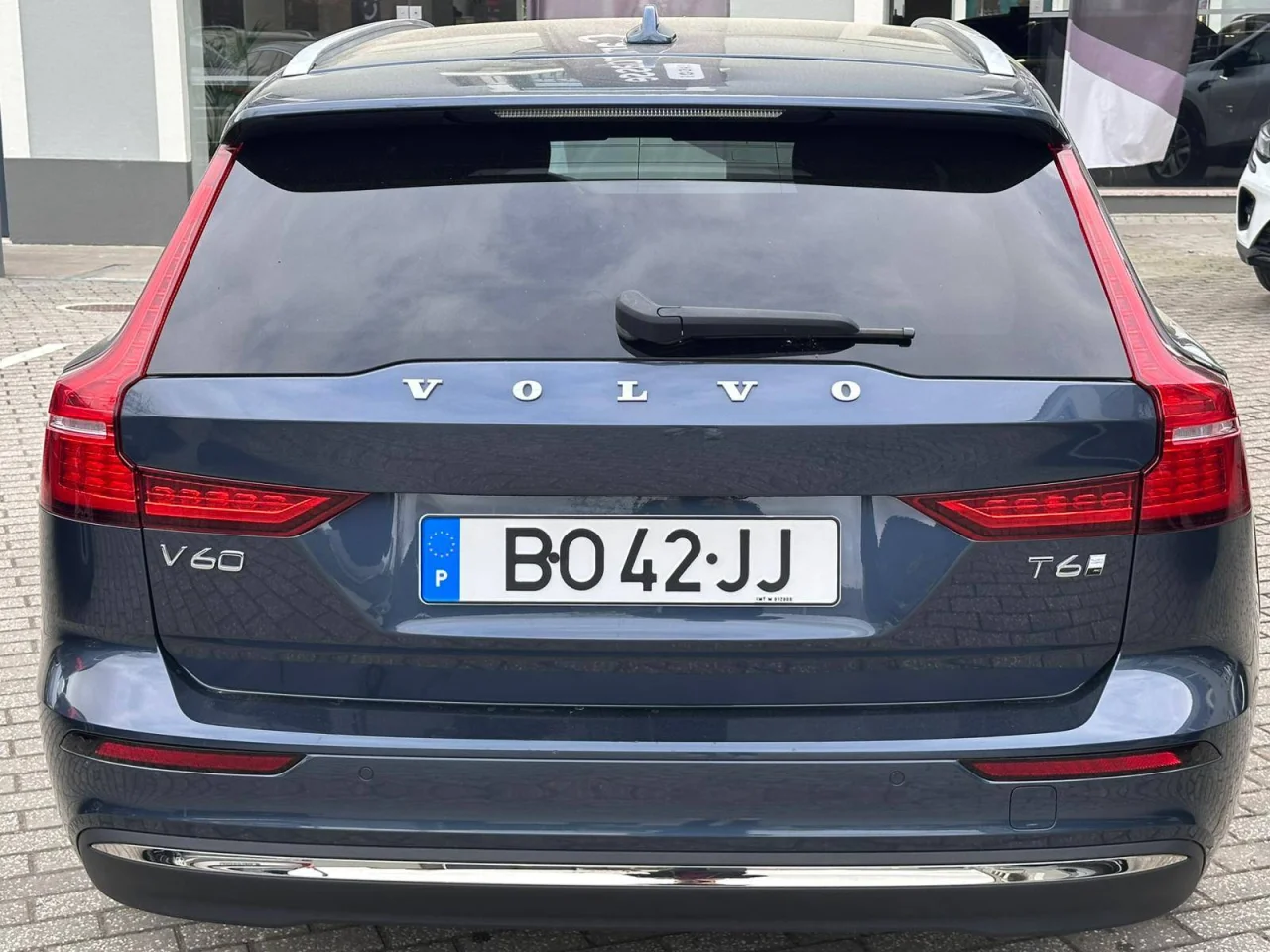 Volvo V60 T6 Core 9