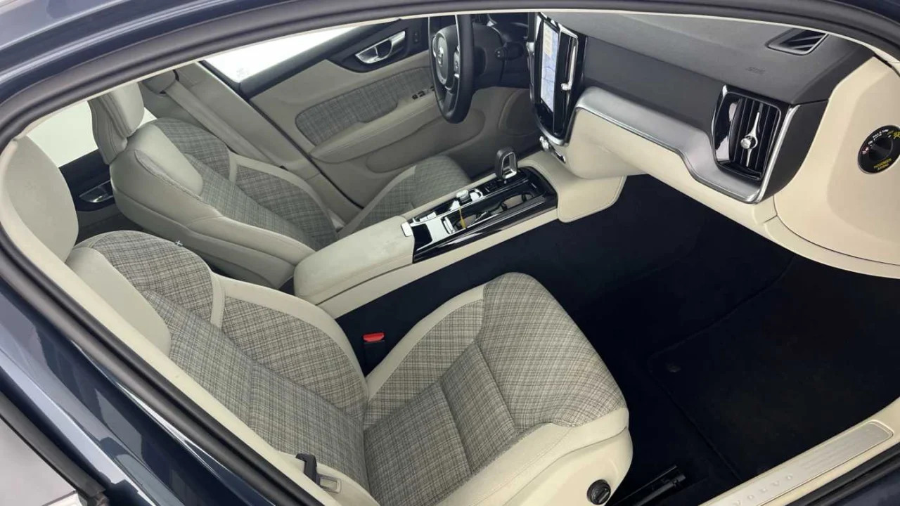 Volvo V60 T6 Core PHEV 3