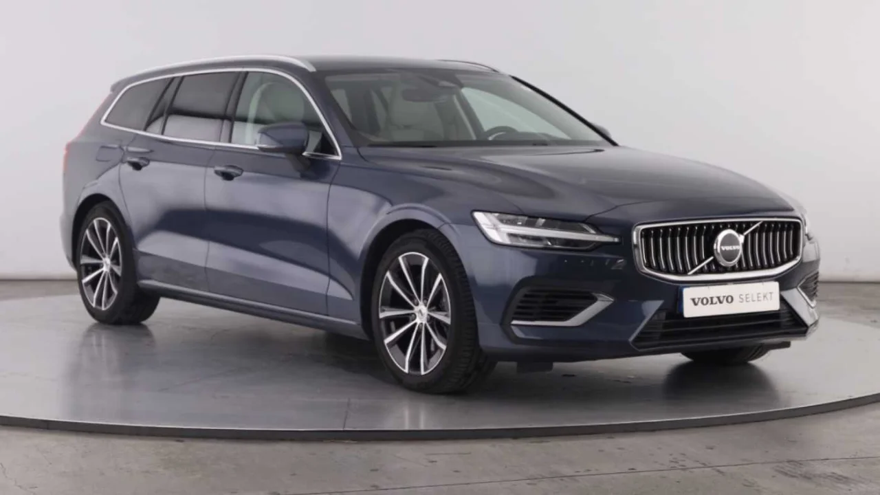 Volvo V60 T6 Core PHEV 12