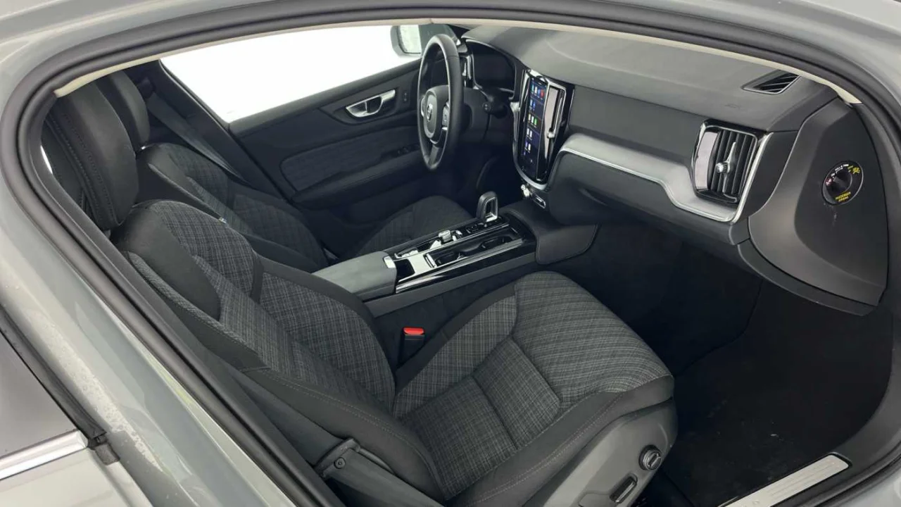 Volvo V60 T6 Core PHEV 3