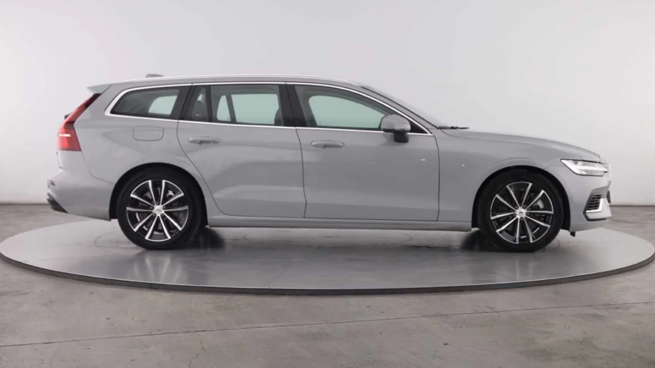 Volvo V60 T6 Core PHEV 8