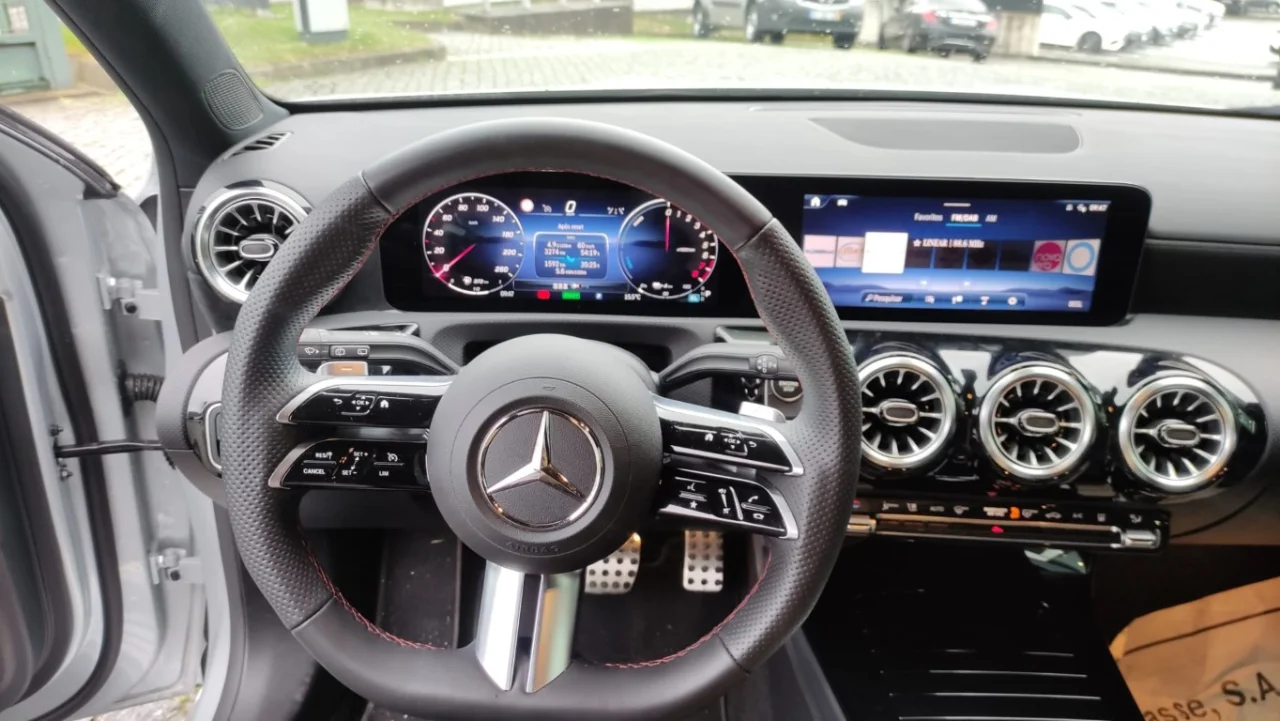 Mercedes A 250e AMG Auto 2