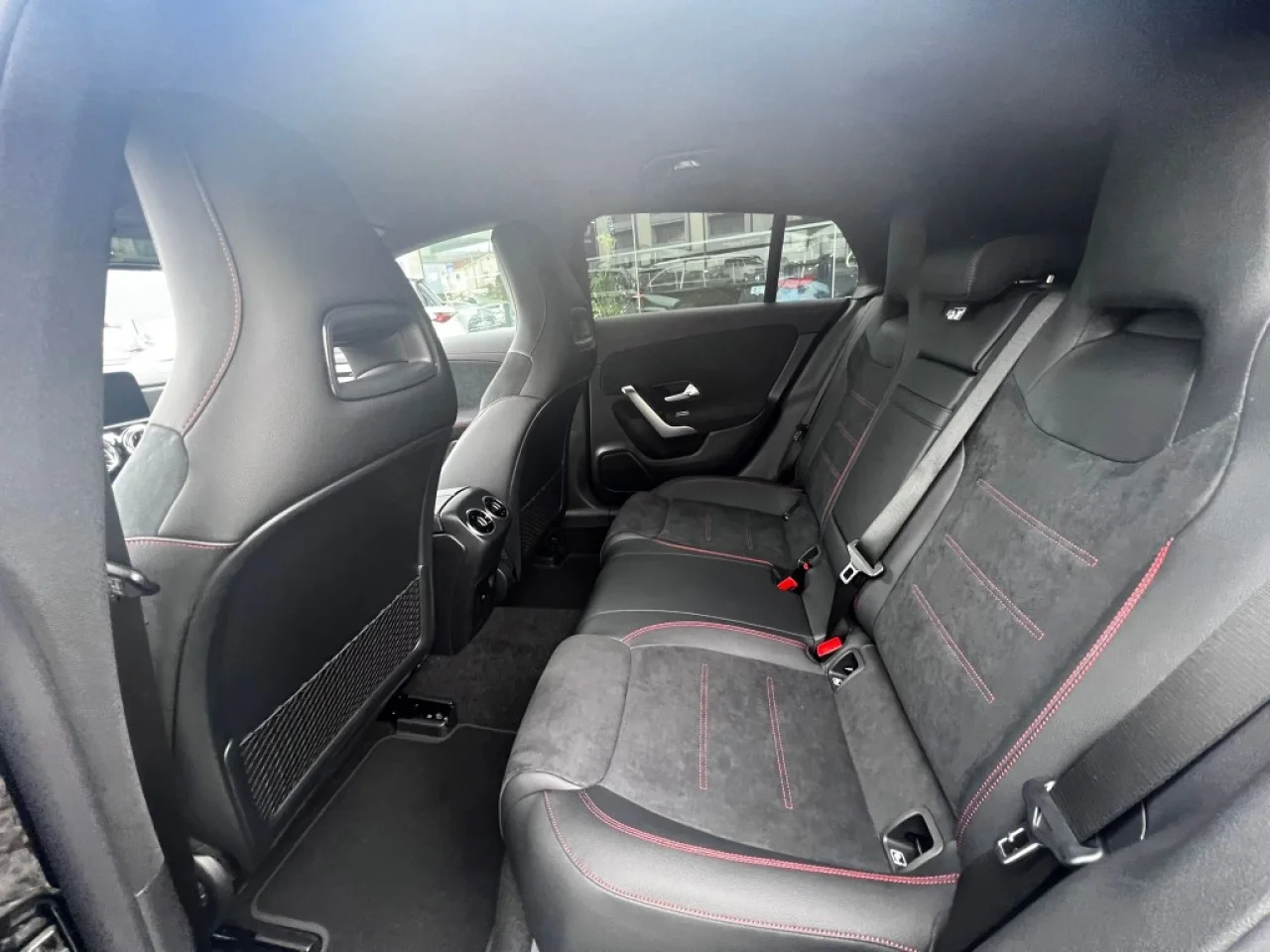 Mercedes CLA 180d Shooting Brake AMG 5