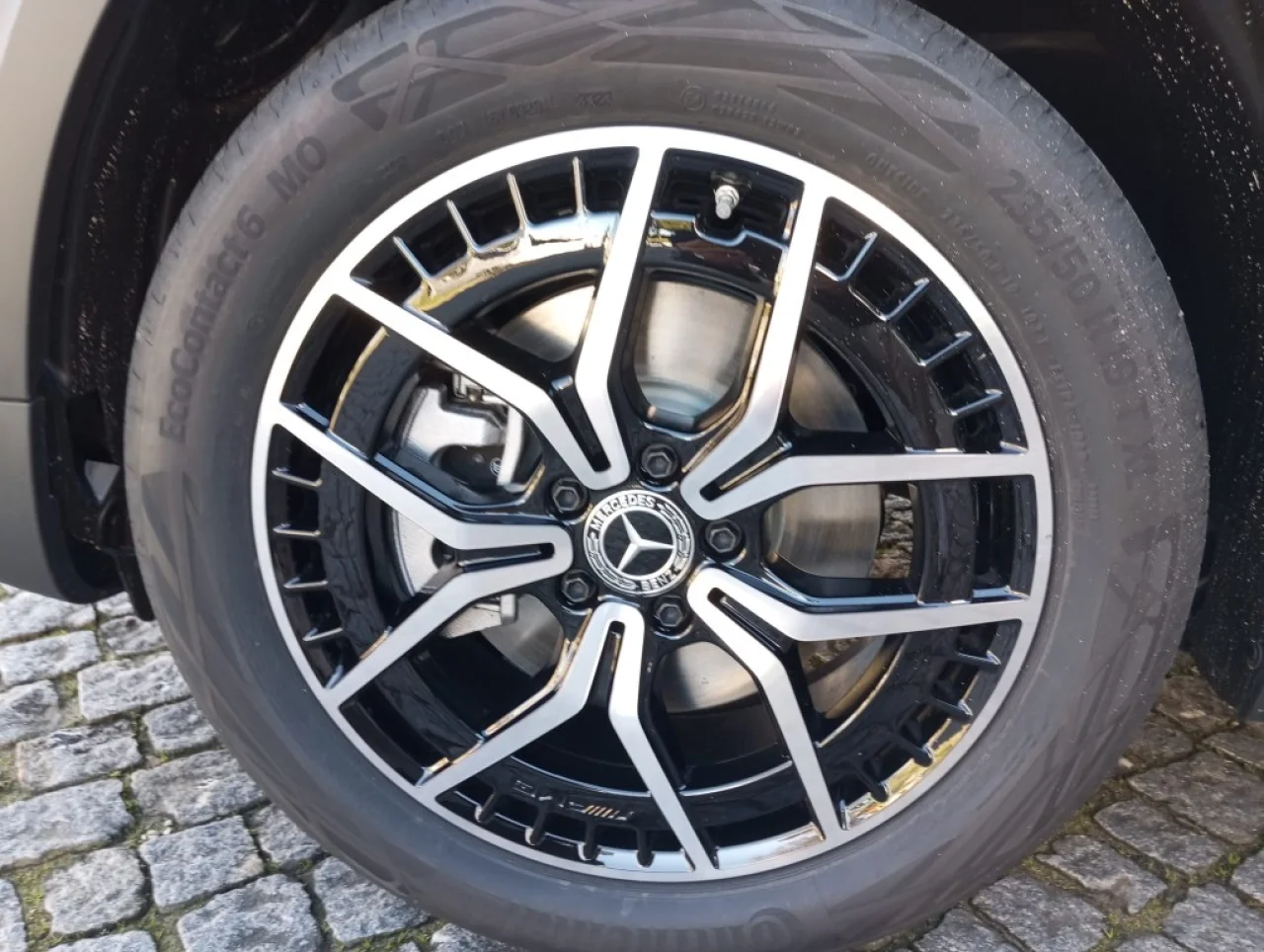 Mercedes EQB 250 AMG 10