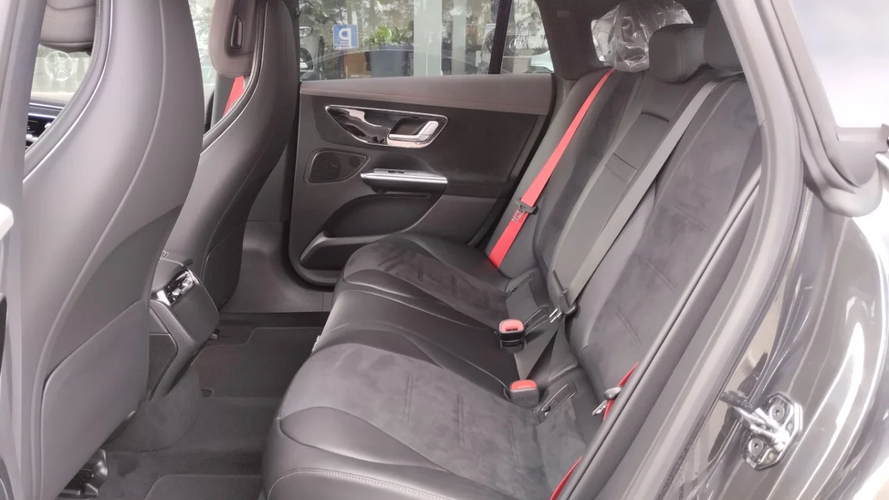 Mercedes EQE 350 AMG 8