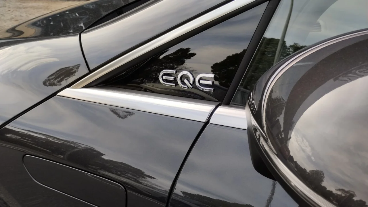 Mercedes EQE 350 AMG 11