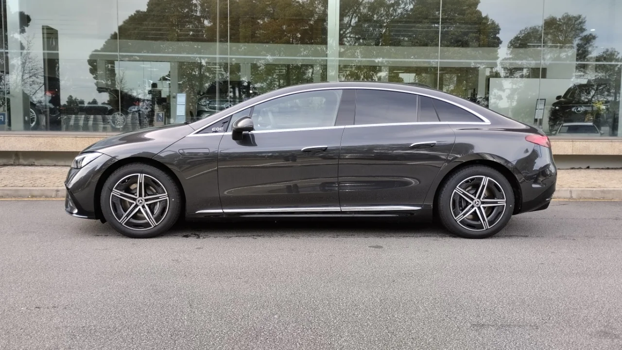 Mercedes EQE 350 AMG 13