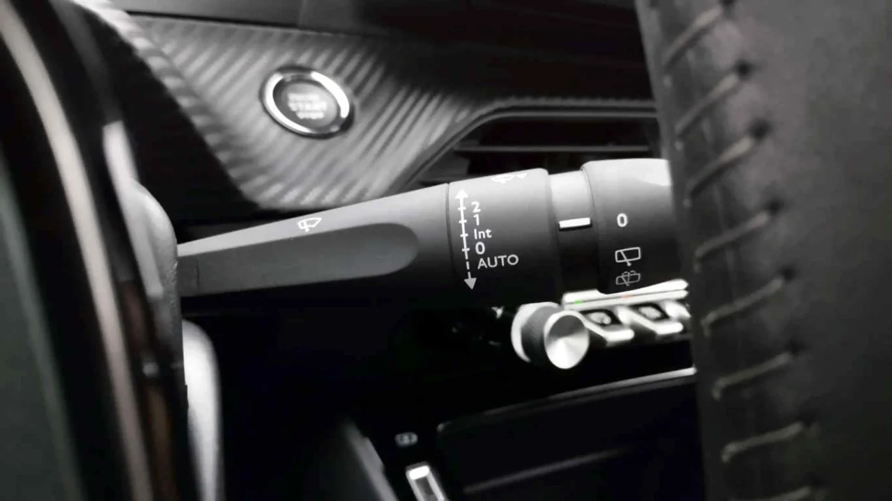 Peugeot e-208 Active Pack 50 kwh 5