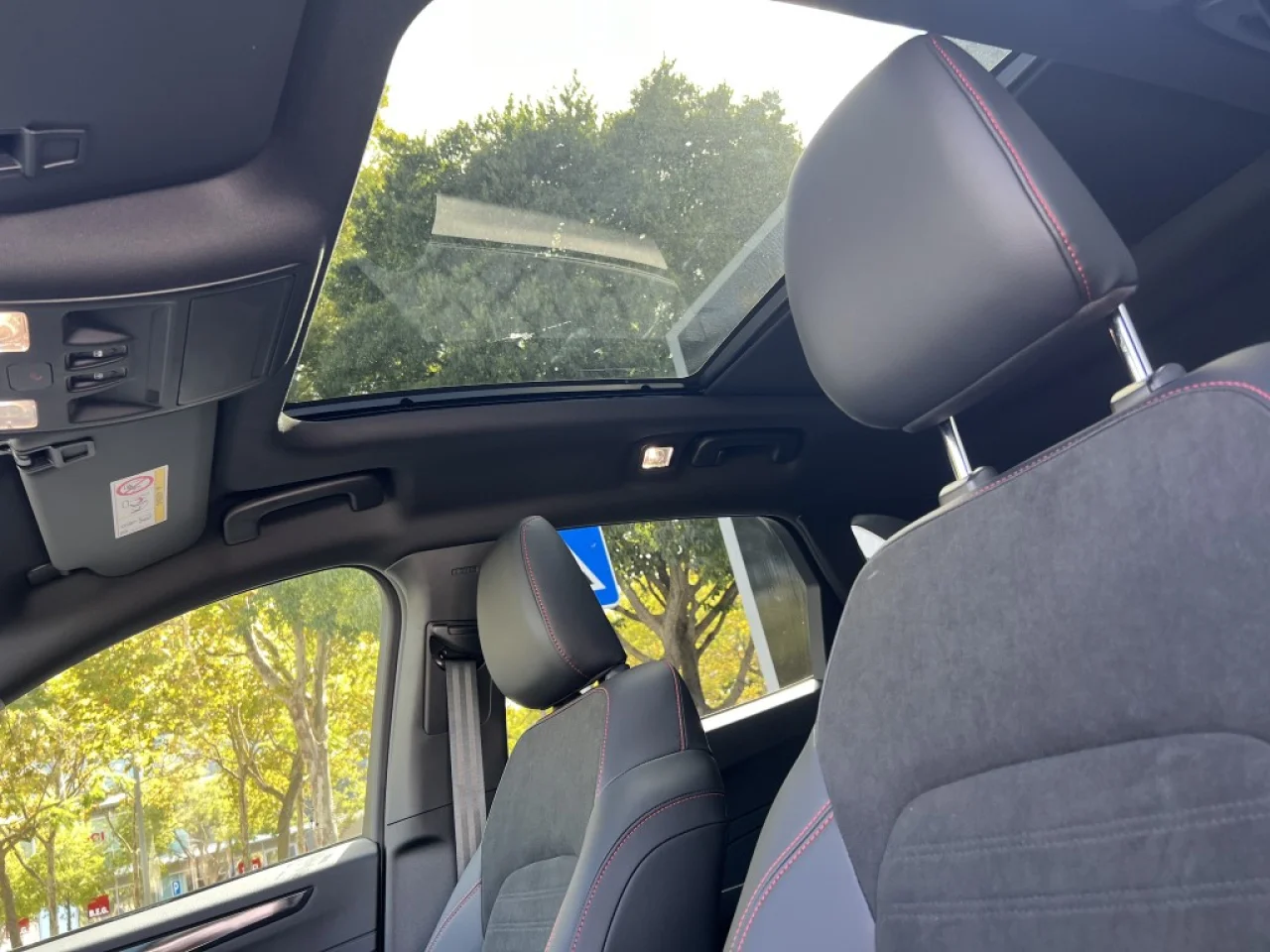 Ford Kuga ST-Line X 4