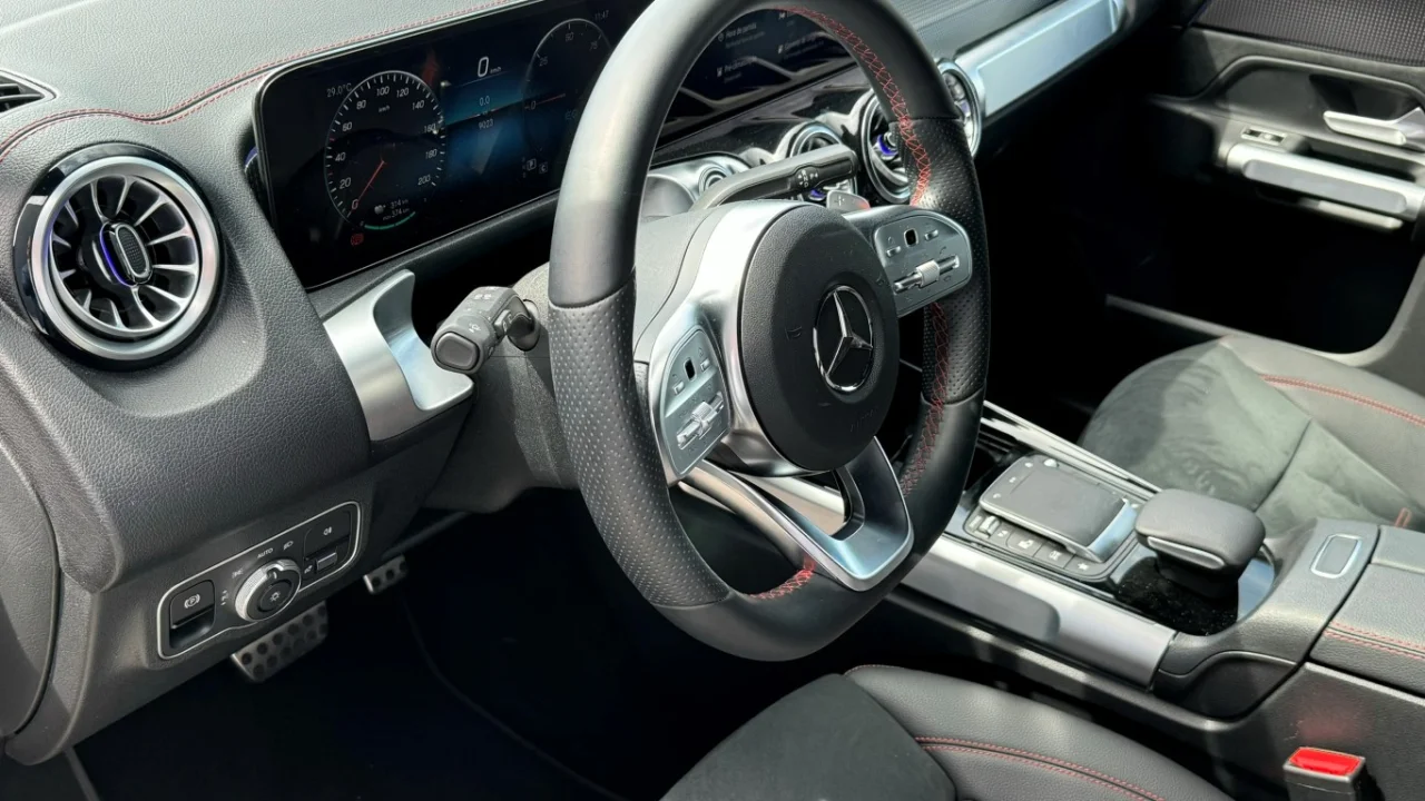 Mercedes Classe EQB 250 AMG Premium - 7 Lugares 1