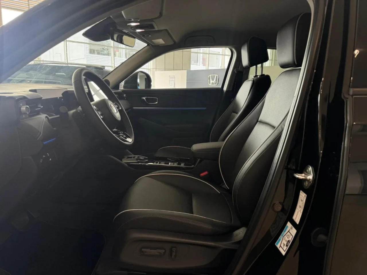 Honda E-Ny 1 2