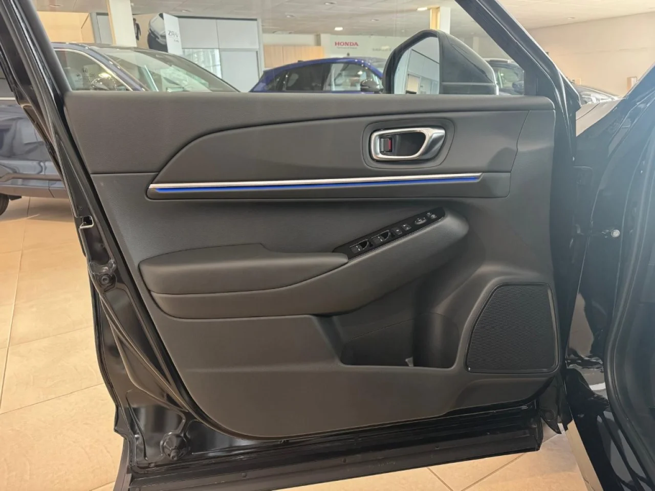 Honda E-Ny 1 7