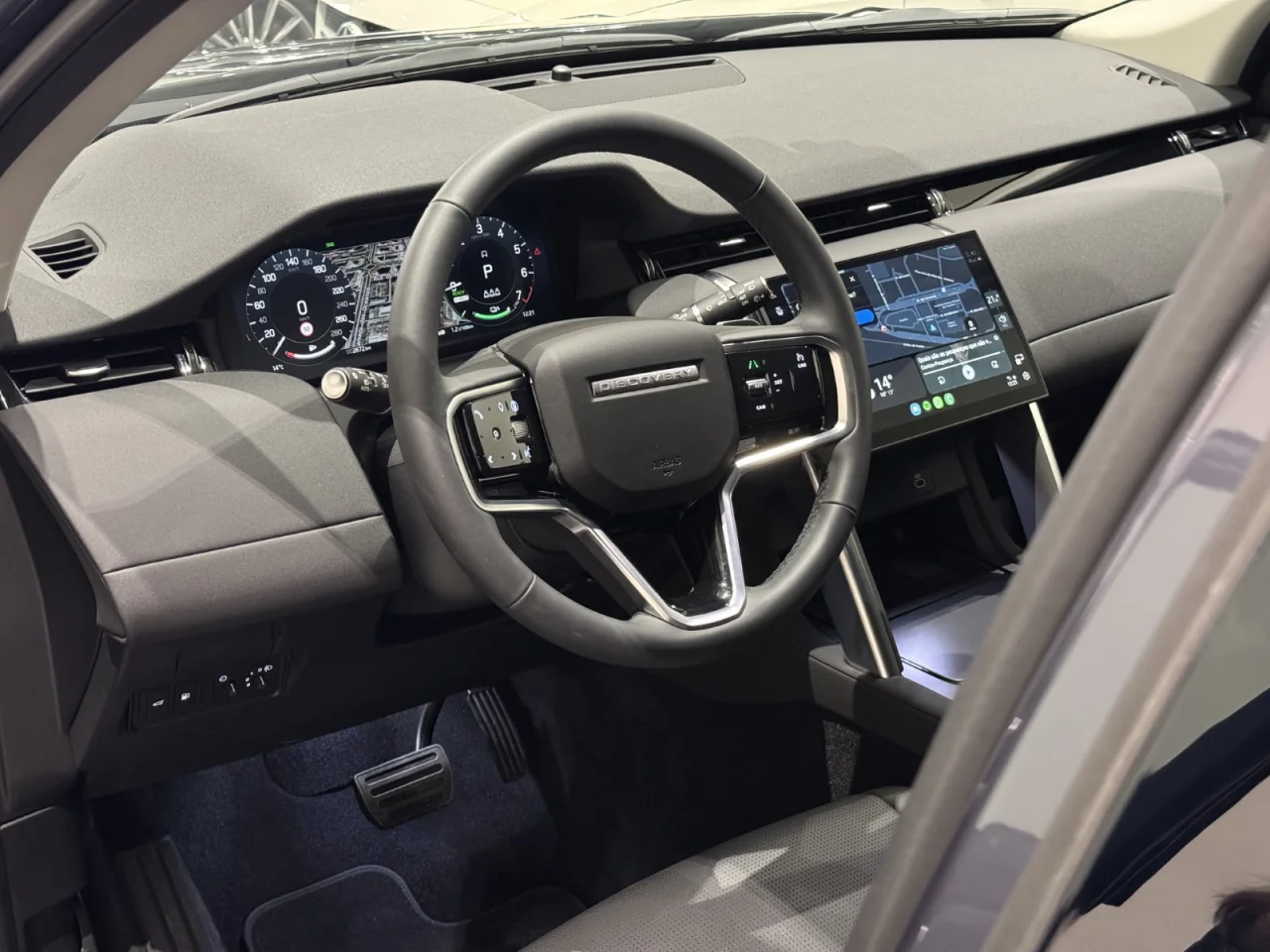 Land Rover Discovery Sport AWD S 1