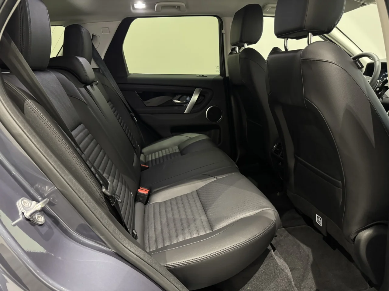 Land Rover Discovery Sport AWD S 4