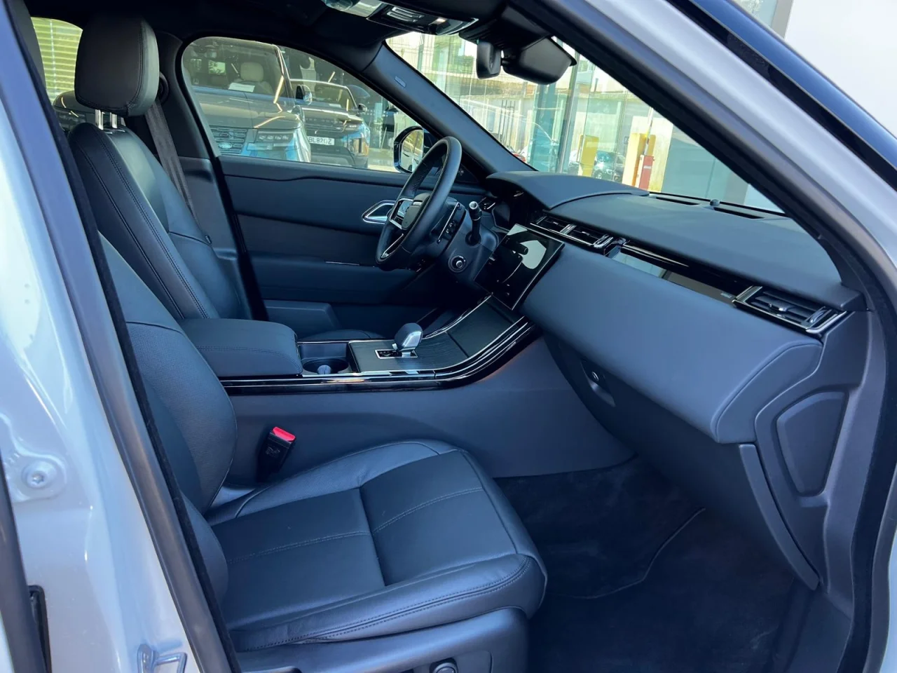 Land Rover Range Rover Velar 2.0 P400e AWD S 1