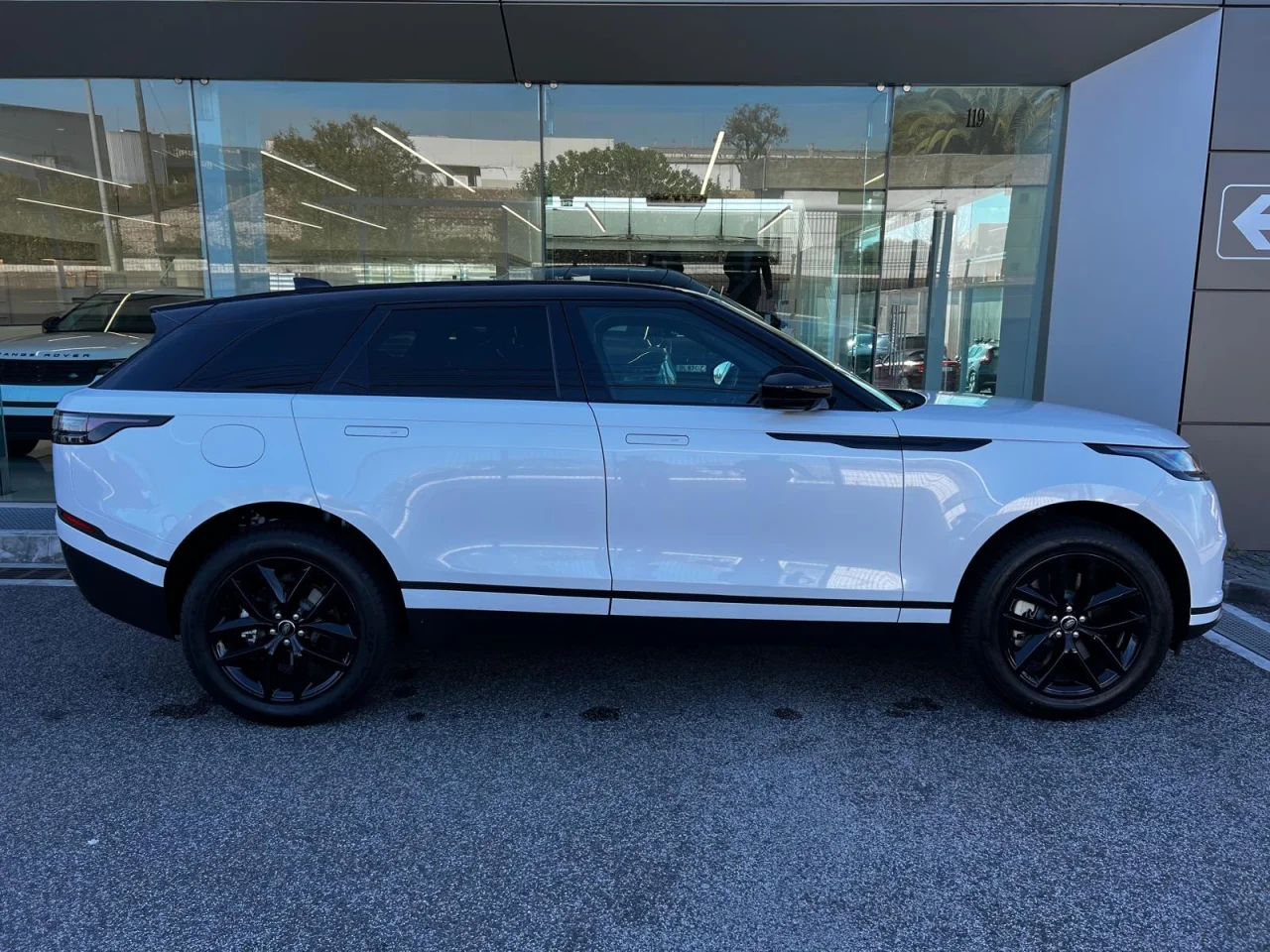Land Rover Range Rover Velar 2.0 P400e AWD S 6