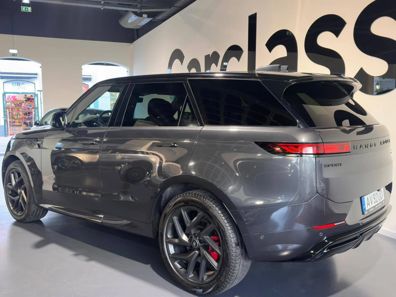 Land Rover Range Rover Sport 3.0 D SE 8