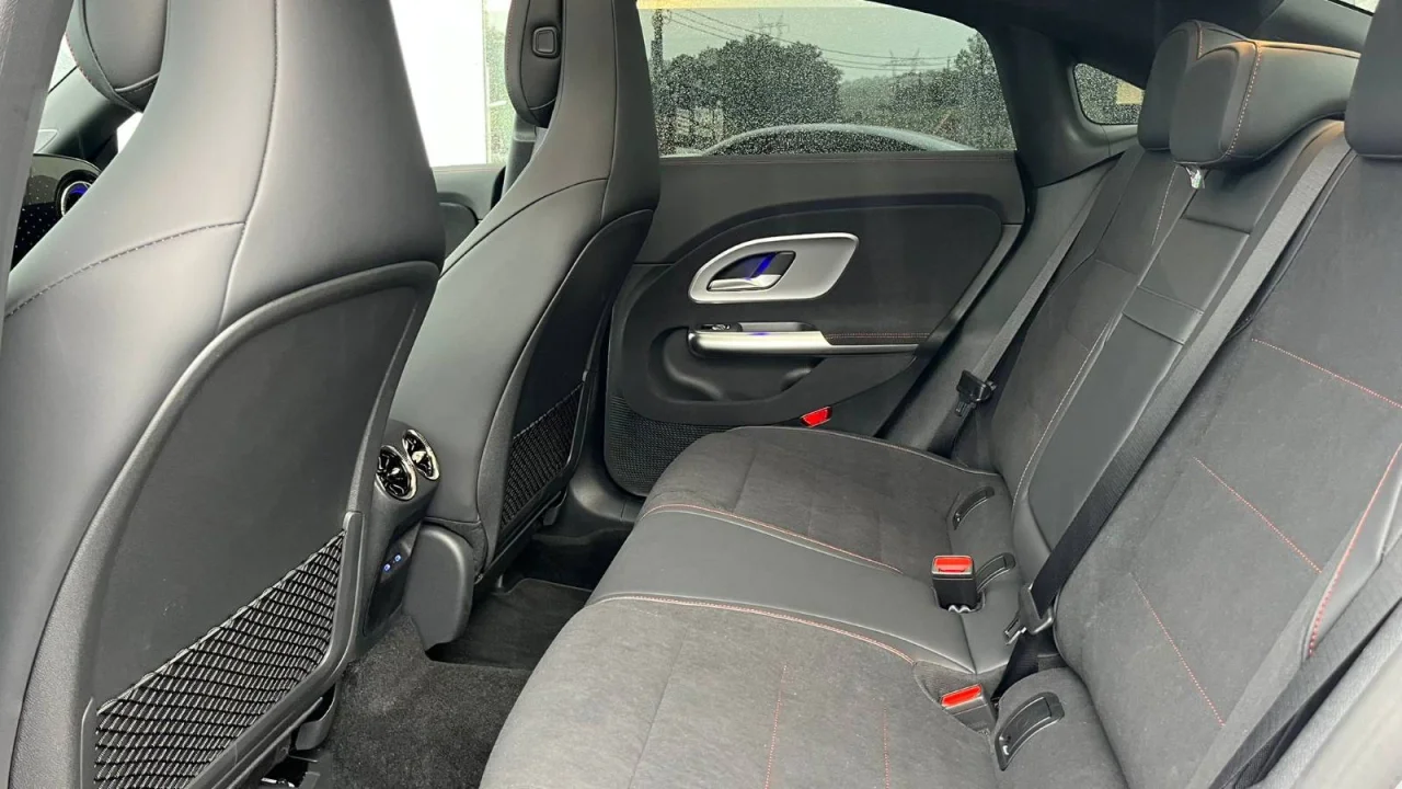 Mercedes Classe CLA 220 AMG 3