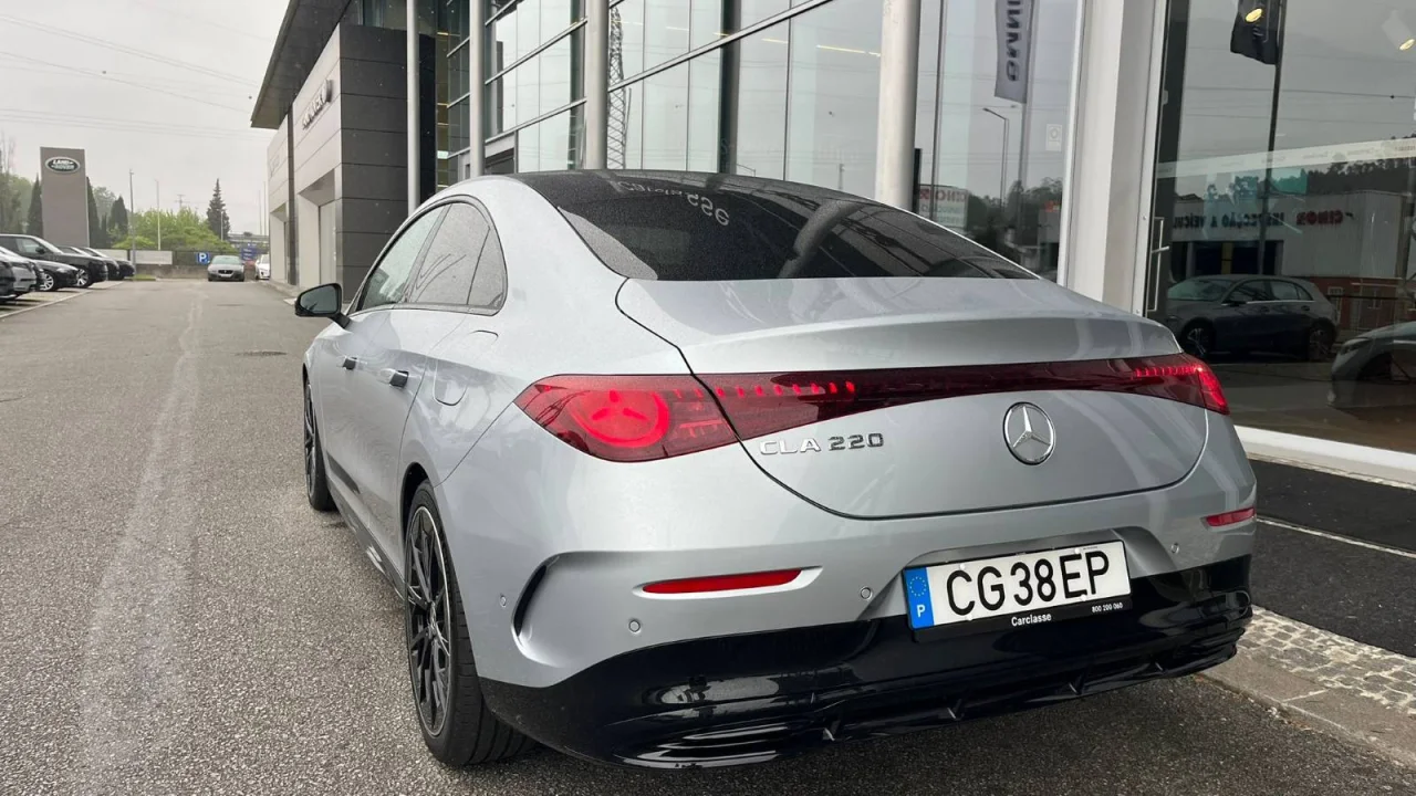 Mercedes Classe CLA 220 AMG 7