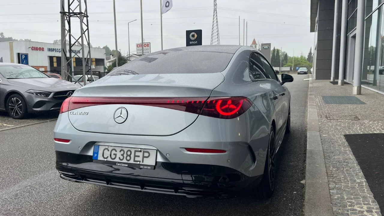 Mercedes Classe CLA 220 AMG 8