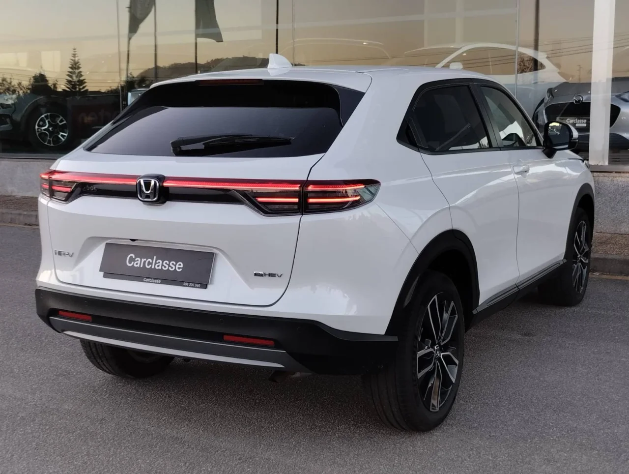 Honda HR-V	1.5 HEV ELEGANCE 14